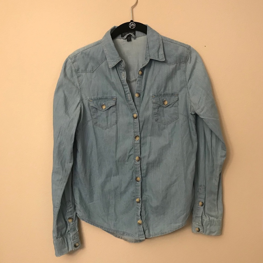 💕3 for $20!💕 Topshop Denim Button Up Shirt